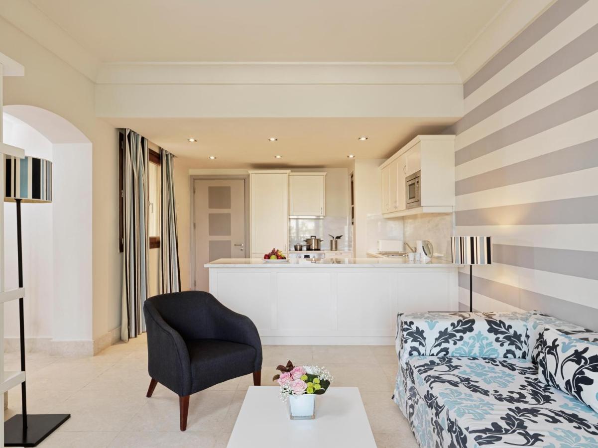 Fanar & Residences Rezort 5*